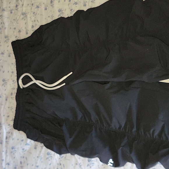 SJYP CLOTHING NYLON JOGGERS/TRACKPANTS - Picture 2 of 10